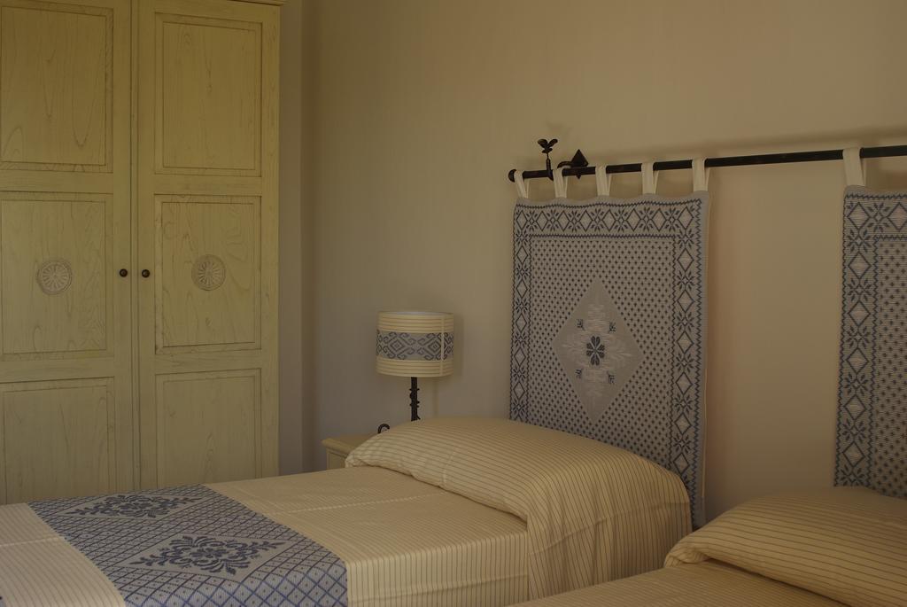 B&B Pubulos Olbia Exterior photo